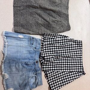 ‼️‼️ Three size Medium women’s skirts‼️‼️